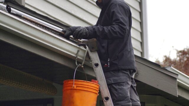 Gutter-Cleaning-Victoria-BC